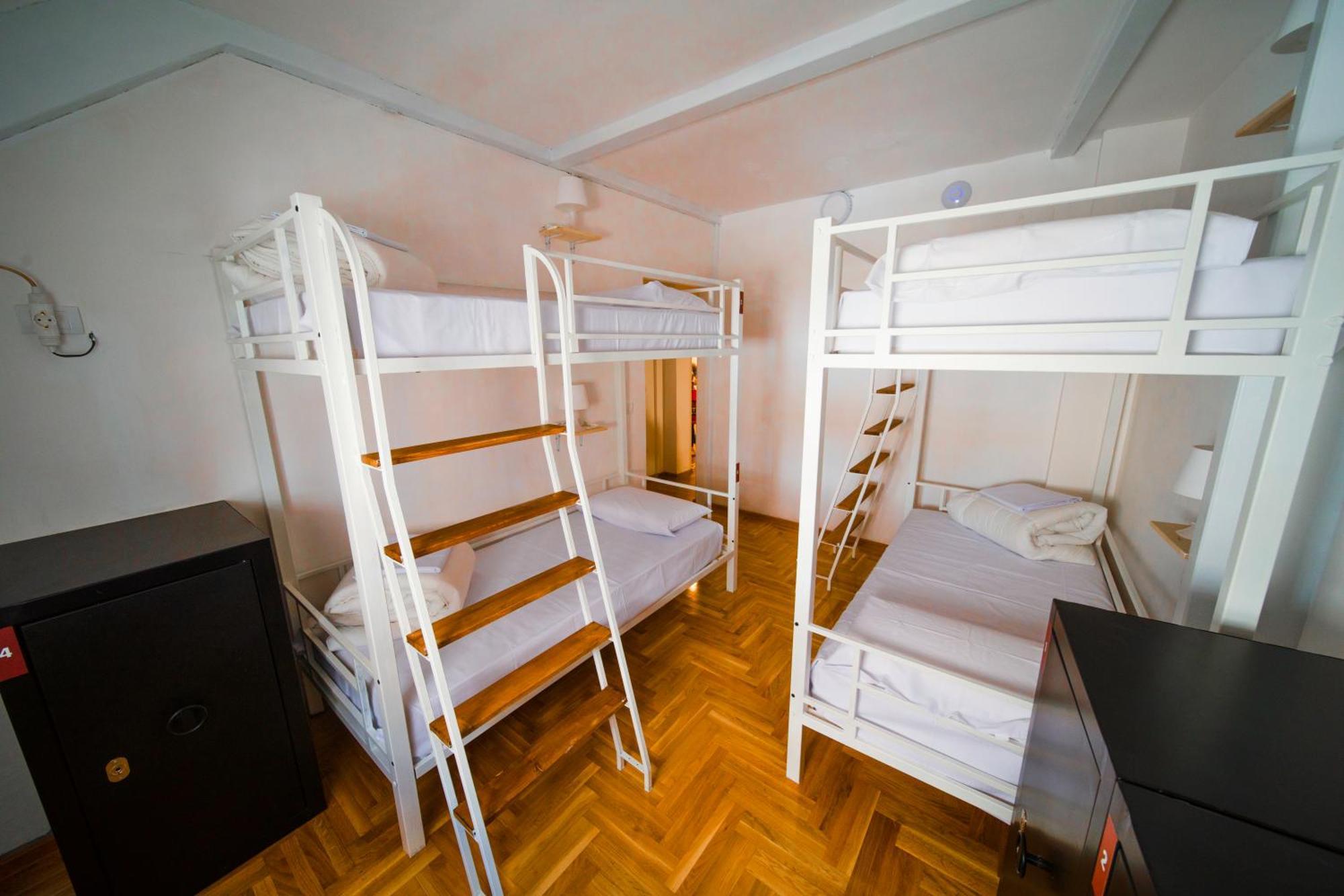 New Generation Hostel Como Lake 外观 照片